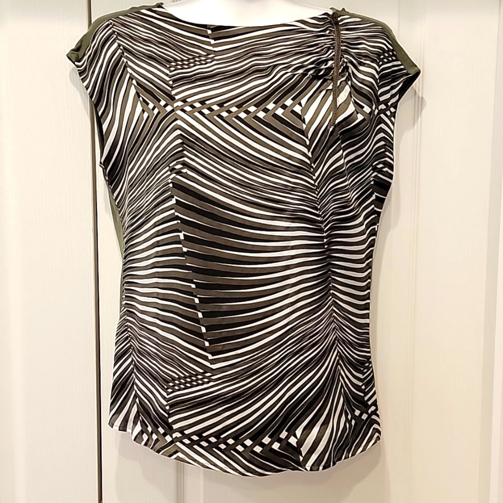Worthington green light blouse semi sheer in front solid back size Large